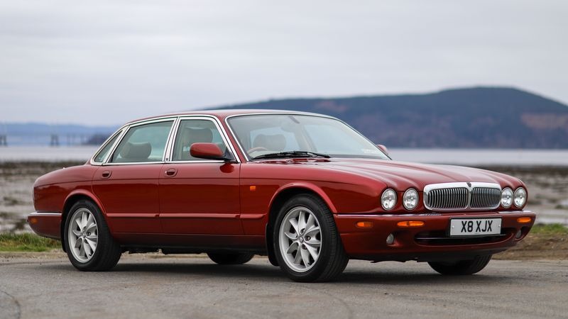 2003 Jaguar XJ Image 5